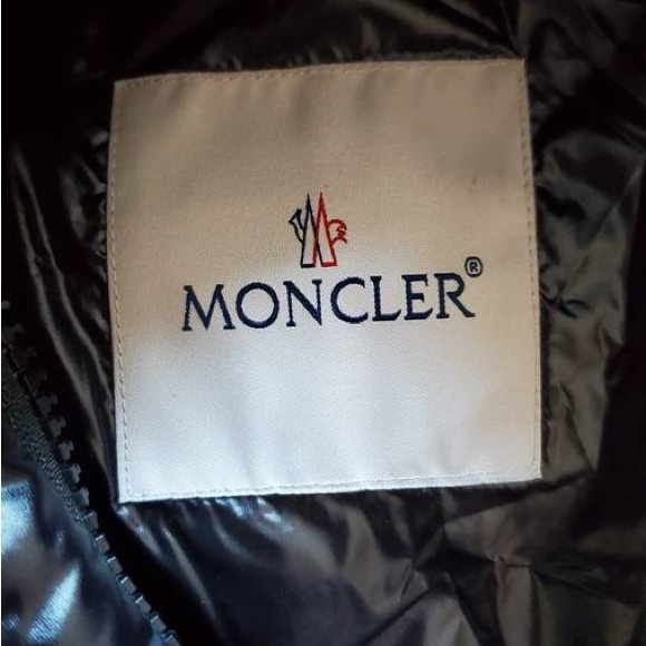 Moncler Puffer Down Jacket w Detachable Sleeves Ultra Puffy w Garment Dust Bag - Picture 13 of 16